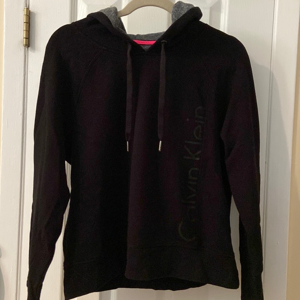 Back Calvin Klein Sweatshirt in mint Condition worn once